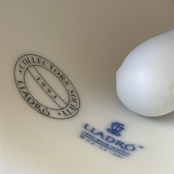 Lladro Ornament Seasons Spring Bell Collectors Society 1993 retired - Picture 8 of 9